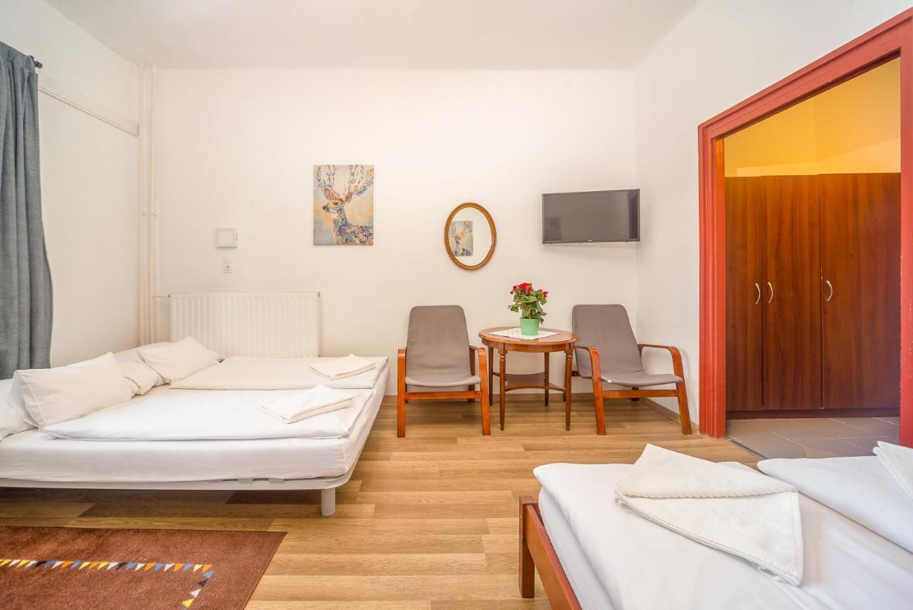 Lipicai Hotel Es Etterem Szilvásvárad Eksteriør billede